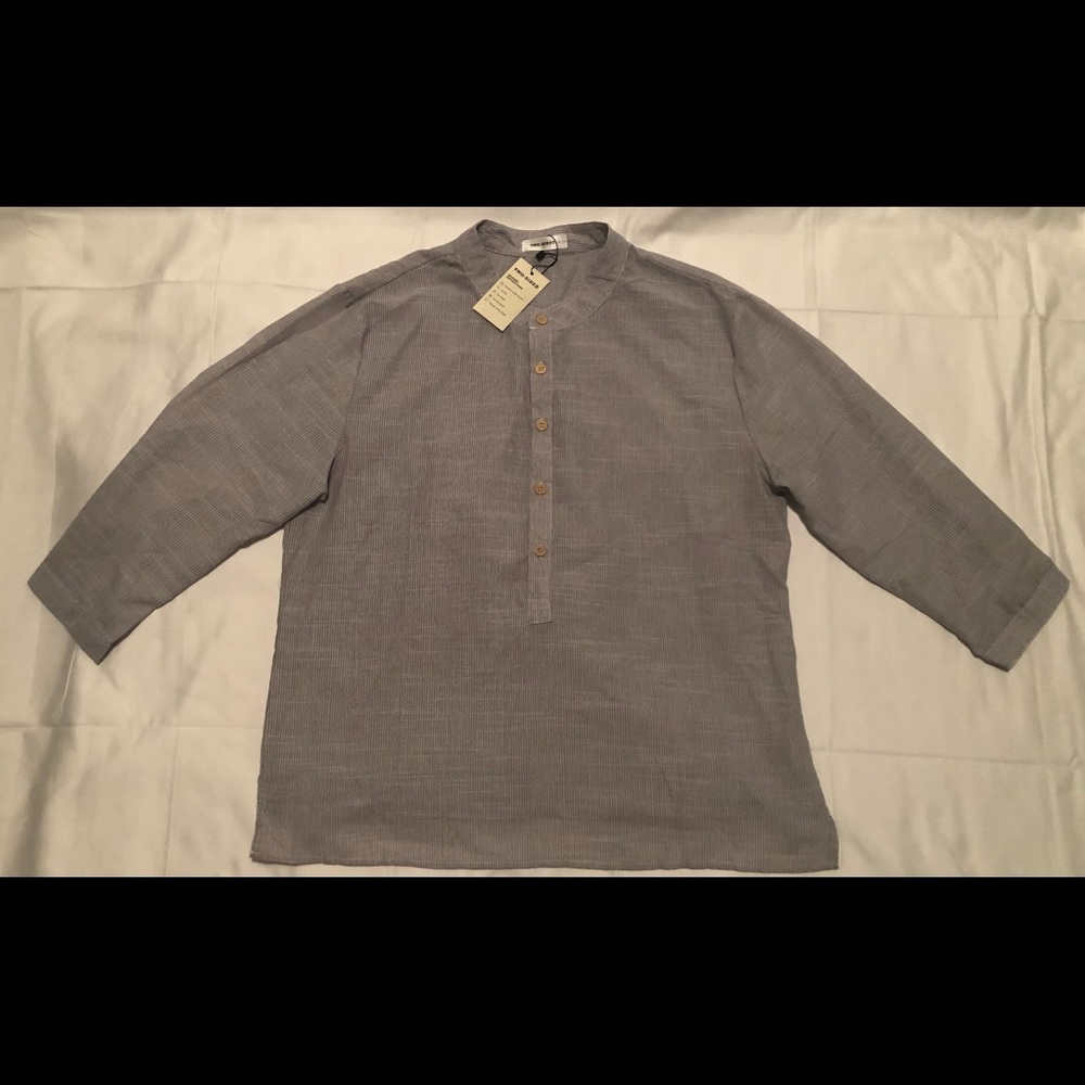 Two-sided 3/4 longs sleeves men’s shirt size large